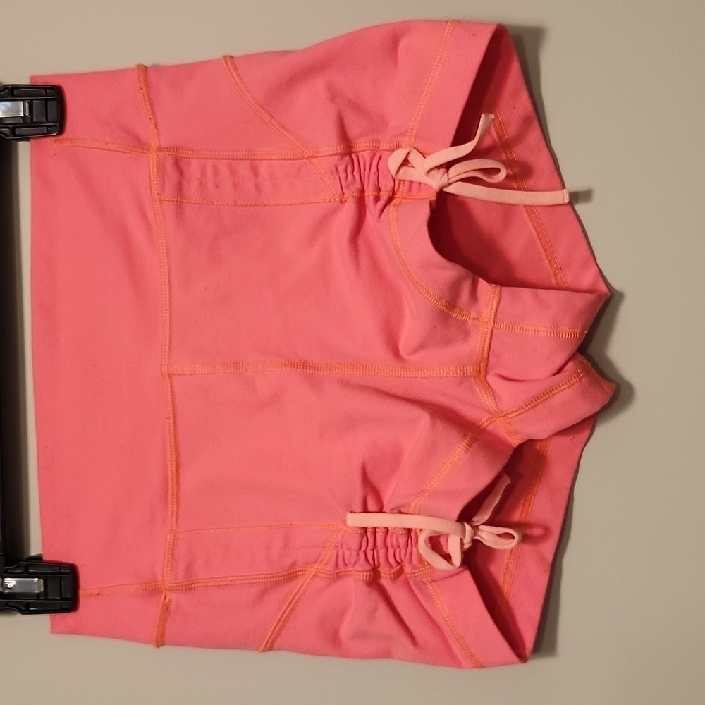 Lululemon hot scrunch shortie shorts workout wear
